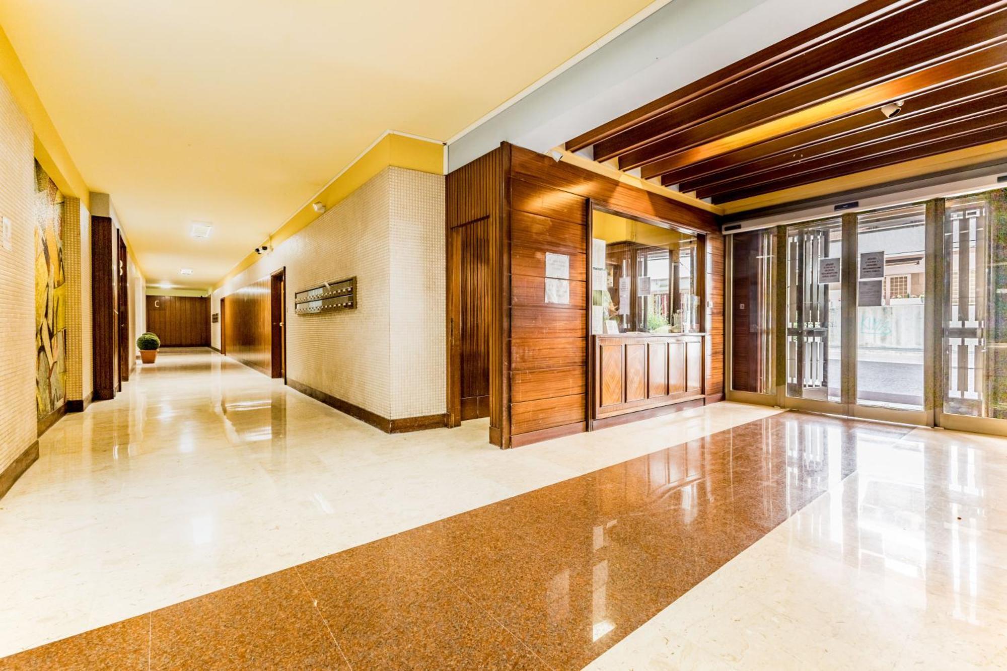 Real Vatican Apartment *